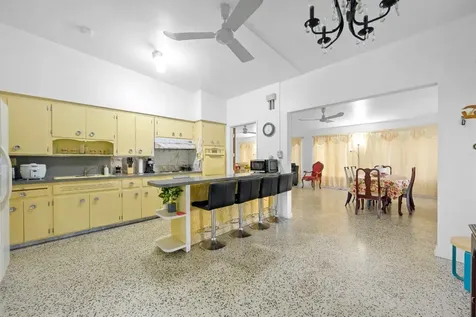 13945 N Miami Avenue Miami FL 33168