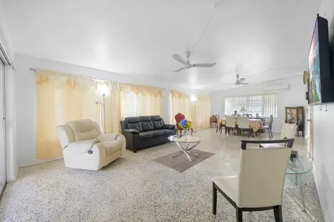 13945 N Miami Avenue Miami FL 33168