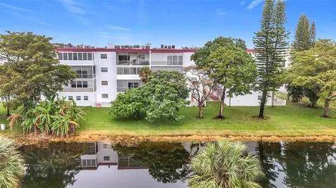 4270 NW 40th Street Lauderdale Lakes FL 33319