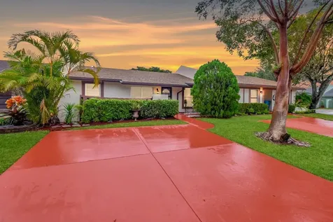 3 Knightsbridge Lane Boynton Beach FL 33426