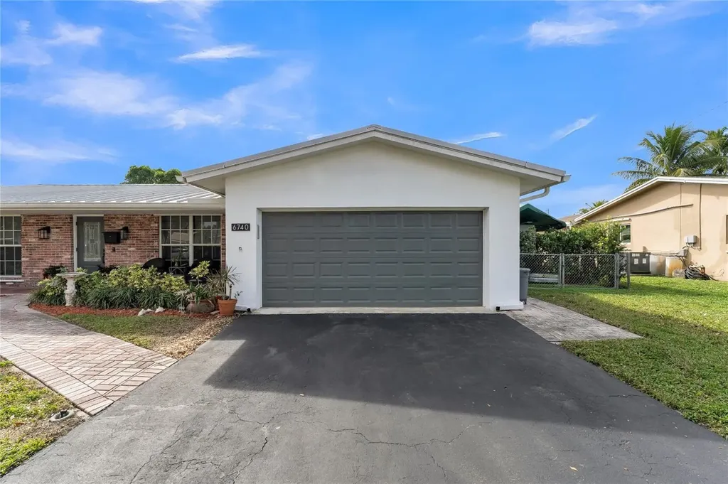 6740 SW 11th Street Plantation FL 33317