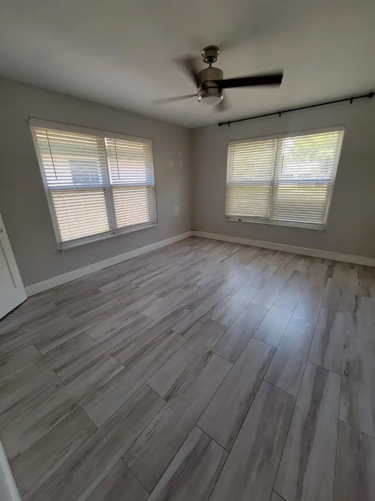 1123 N 17th Avenue Hollywood FL 33020
