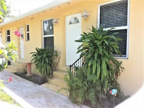 1123 N 17th Avenue Hollywood FL 33020