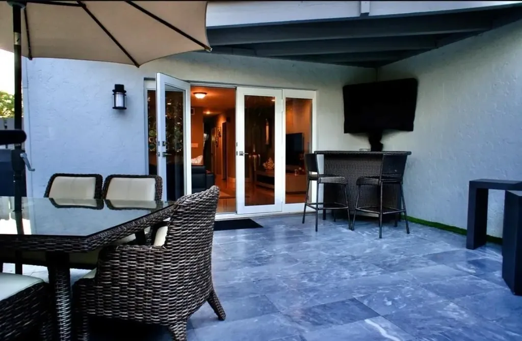925 SE 13th Street Fort Lauderdale FL 33316