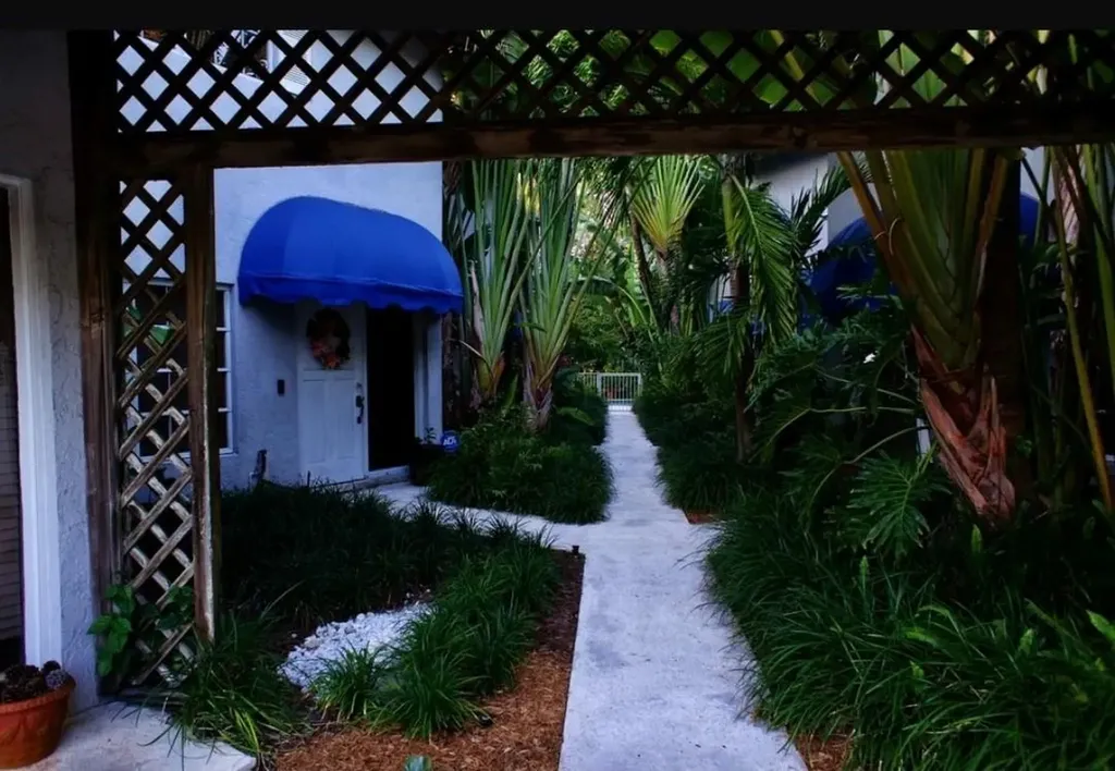 925 SE 13th Street Fort Lauderdale FL 33316