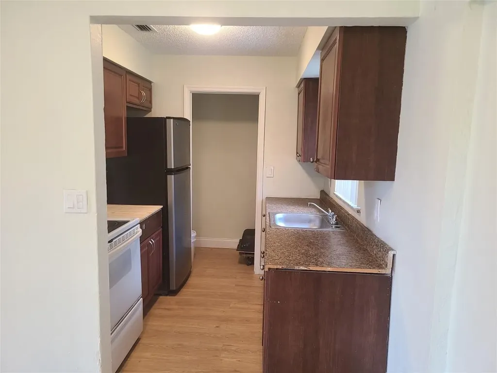 25 NW 11th Street Fort Lauderdale FL 33311