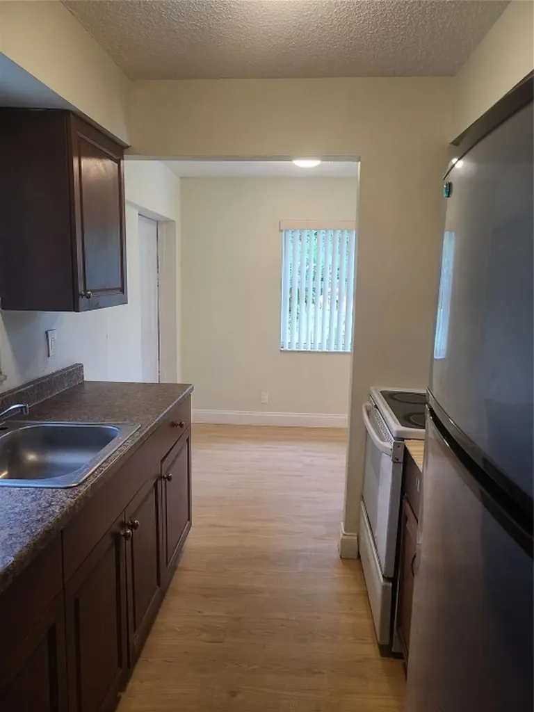 25 NW 11th Street Fort Lauderdale FL 33311