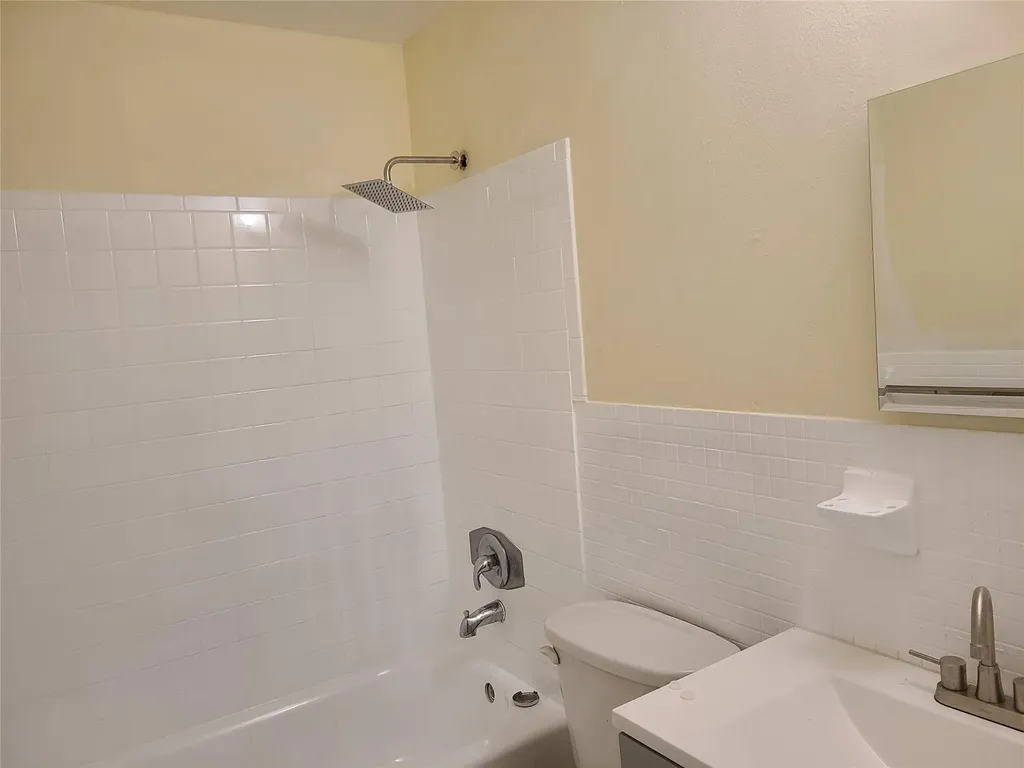 25 NW 11th Street Fort Lauderdale FL 33311