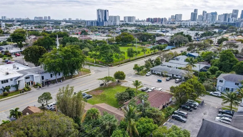 25 NW 11th Street Fort Lauderdale FL 33311