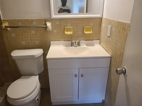 25 NW 11th Street Fort Lauderdale FL 33311