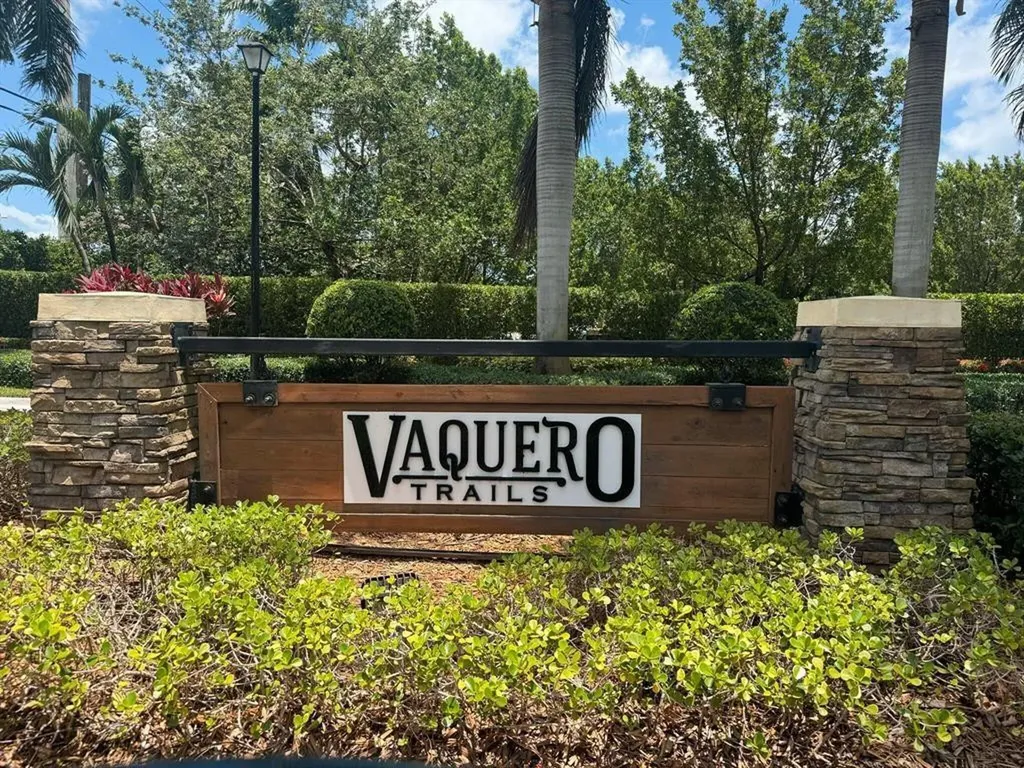12390 N Village Circle Davie FL 33325
