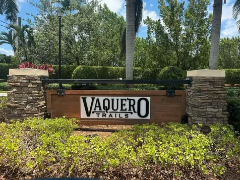 12390 N Village Circle Davie FL 33325