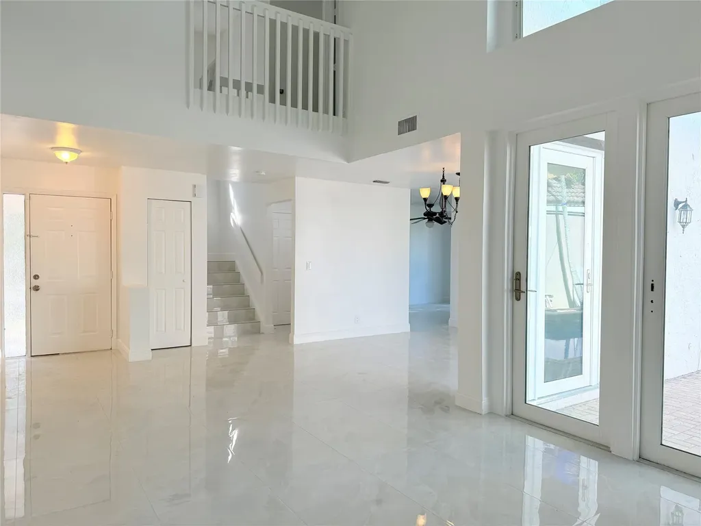 10661 NW 17th Place Plantation FL 33322