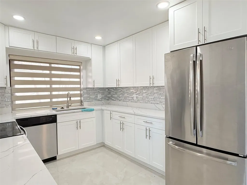 10661 NW 17th Place Plantation FL 33322