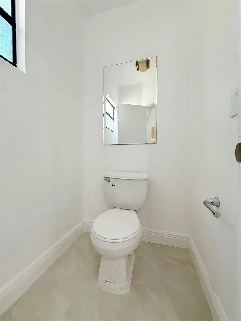 10661 NW 17th Place Plantation FL 33322