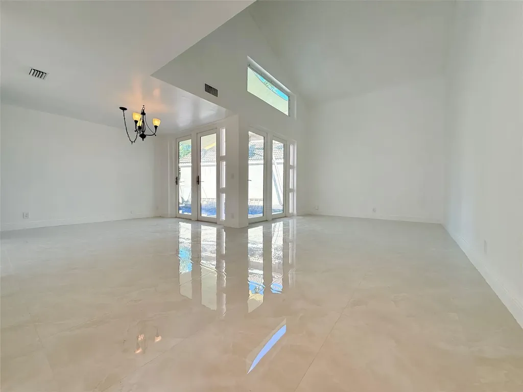 10661 NW 17th Place Plantation FL 33322