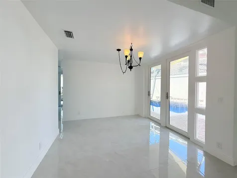 10661 NW 17th Place Plantation FL 33322