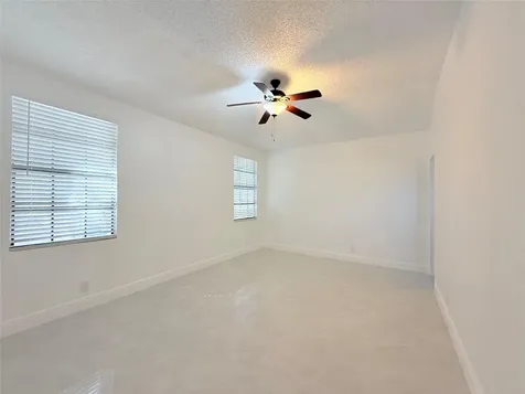 10661 NW 17th Place Plantation FL 33322