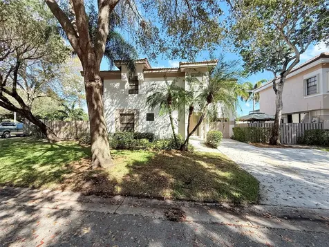 10661 NW 17th Place Plantation FL 33322
