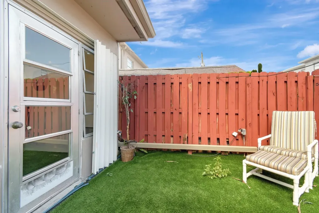 3708 SW 59th Terrace Davie FL 33314