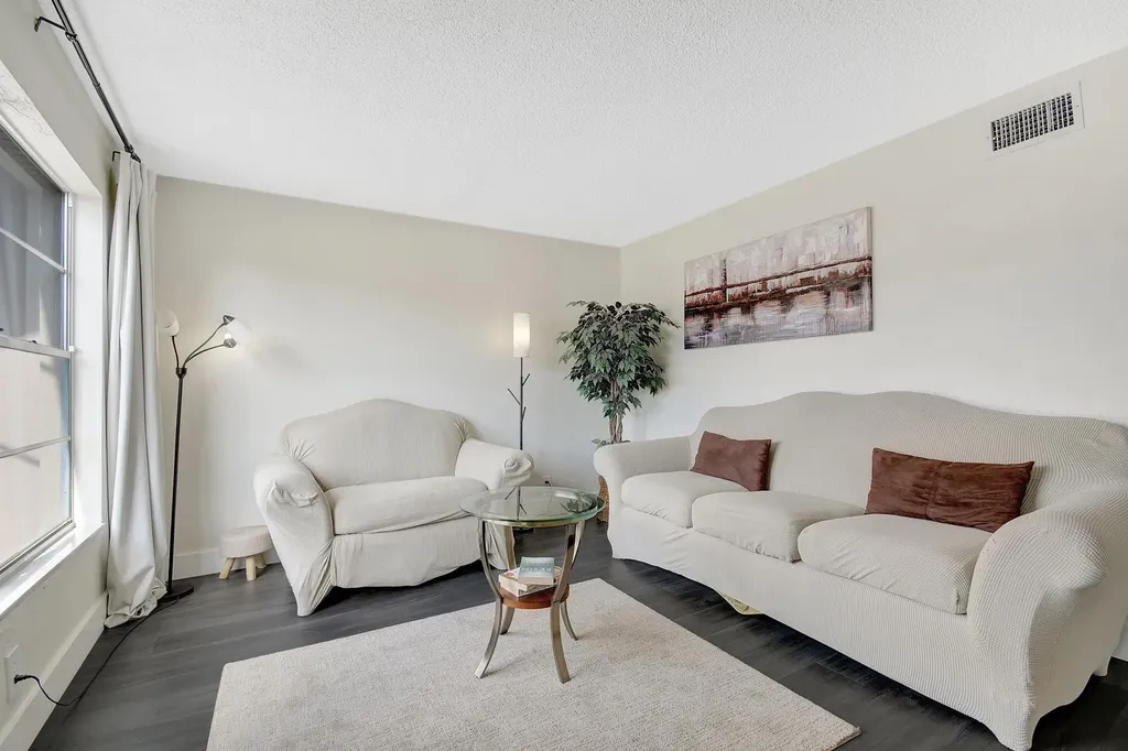 3708 SW 59th Terrace Davie FL 33314