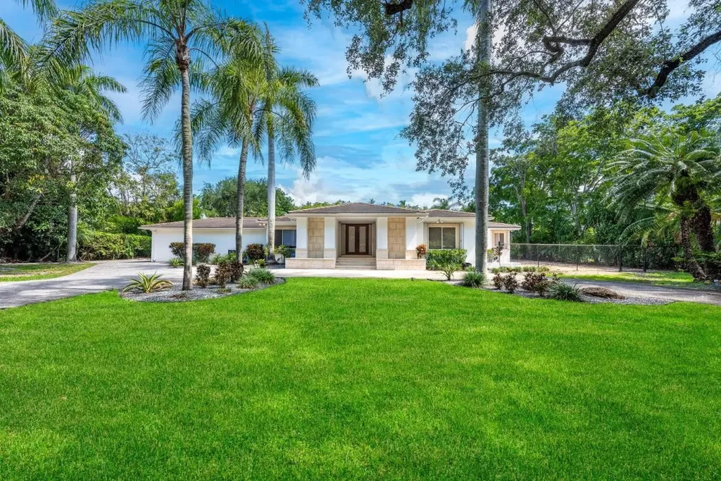 6505 SW 92nd Street Pinecrest FL 33156