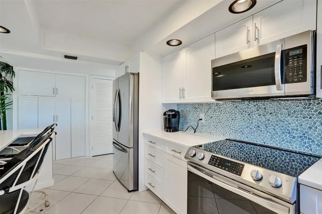 328 N Ocean Boulevard Pompano Beach FL 33062