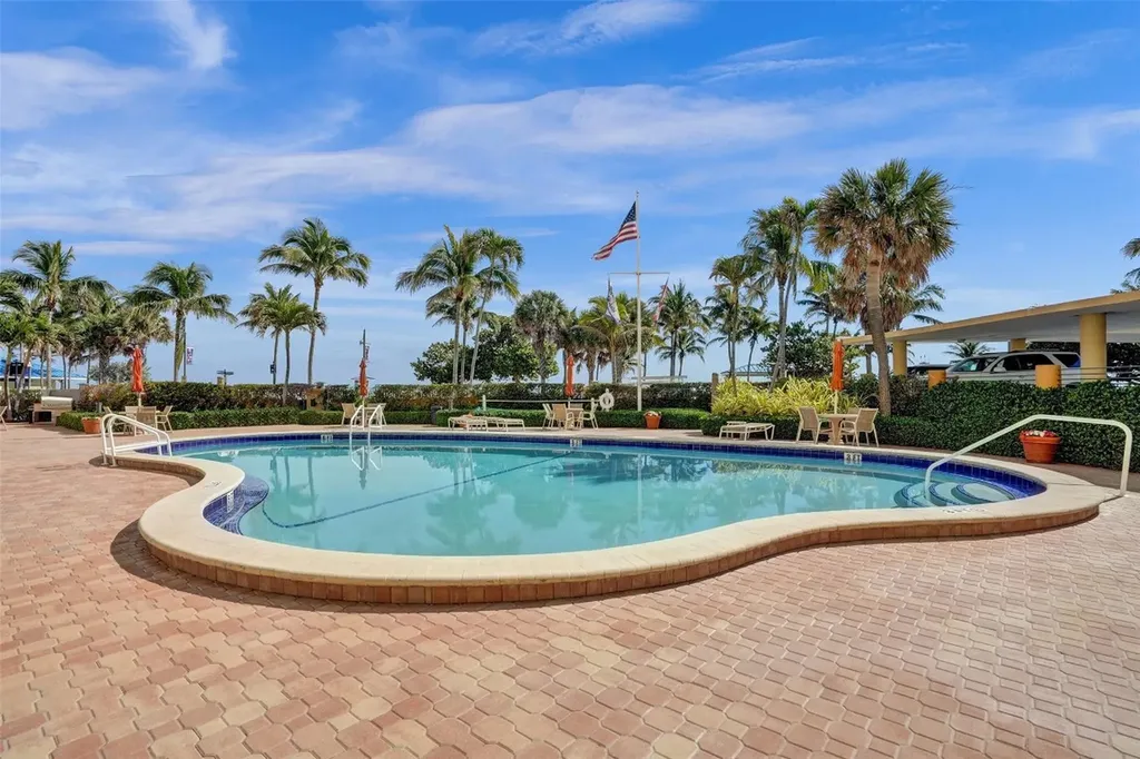 328 N Ocean Boulevard Pompano Beach FL 33062
