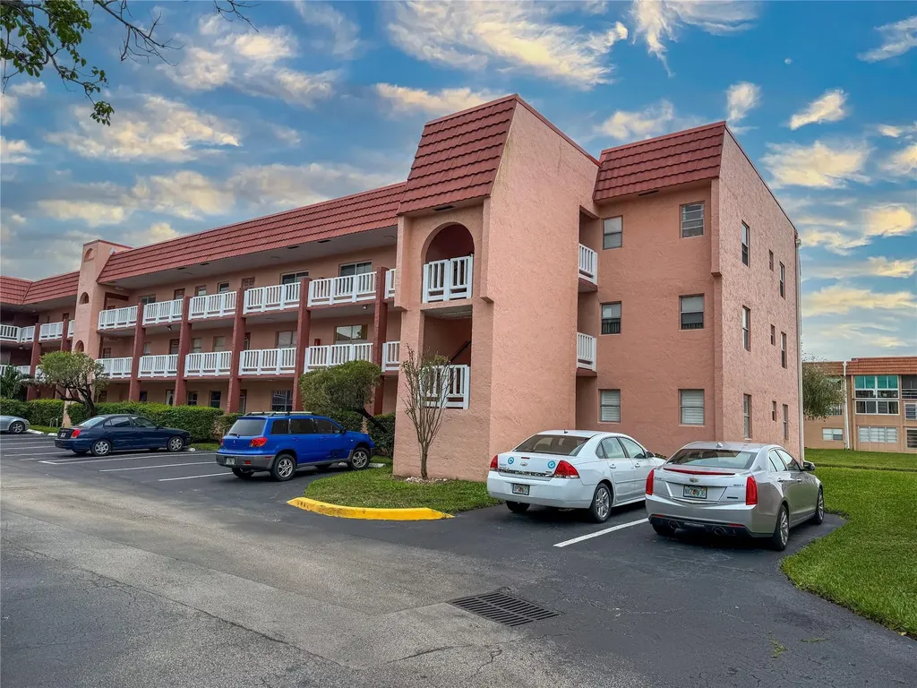 9460 Sunrise Lake Boulevard Sunrise FL 33322