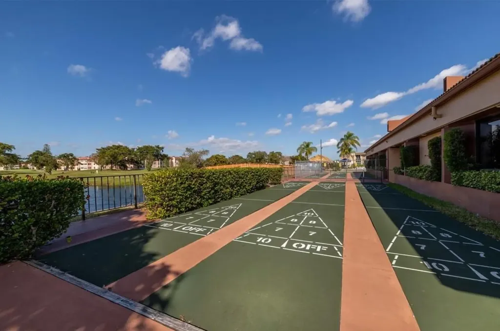 9460 Sunrise Lake Boulevard Sunrise FL 33322