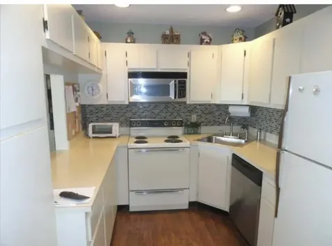 814 Sky Pine Way Greenacres FL 33415