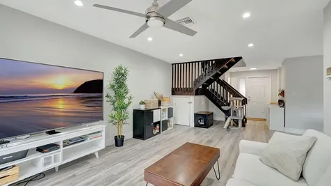220 SW 96th Terrace Pembroke Pines FL 33025