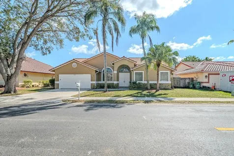 10320 SW 15th Street Pembroke Pines FL 33025