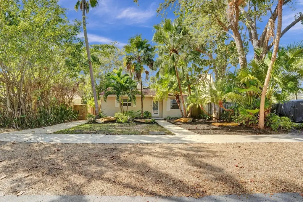 205 NE 17th Avenue Fort Lauderdale FL 33301