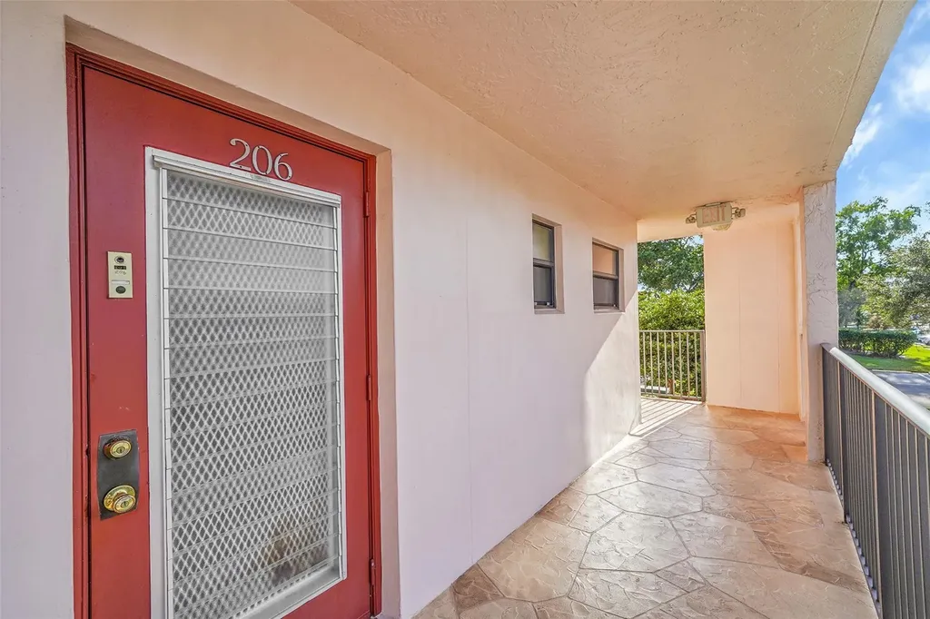 10123 Sunrise Lakes Boulevard Sunrise FL 33322