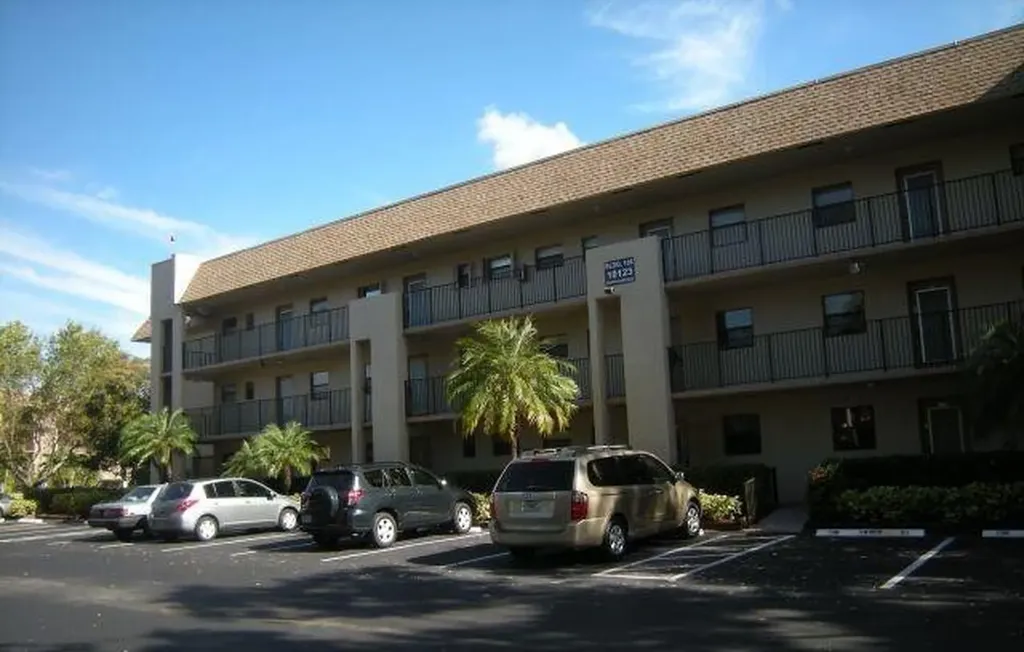 10123 Sunrise Lakes Boulevard Sunrise FL 33322