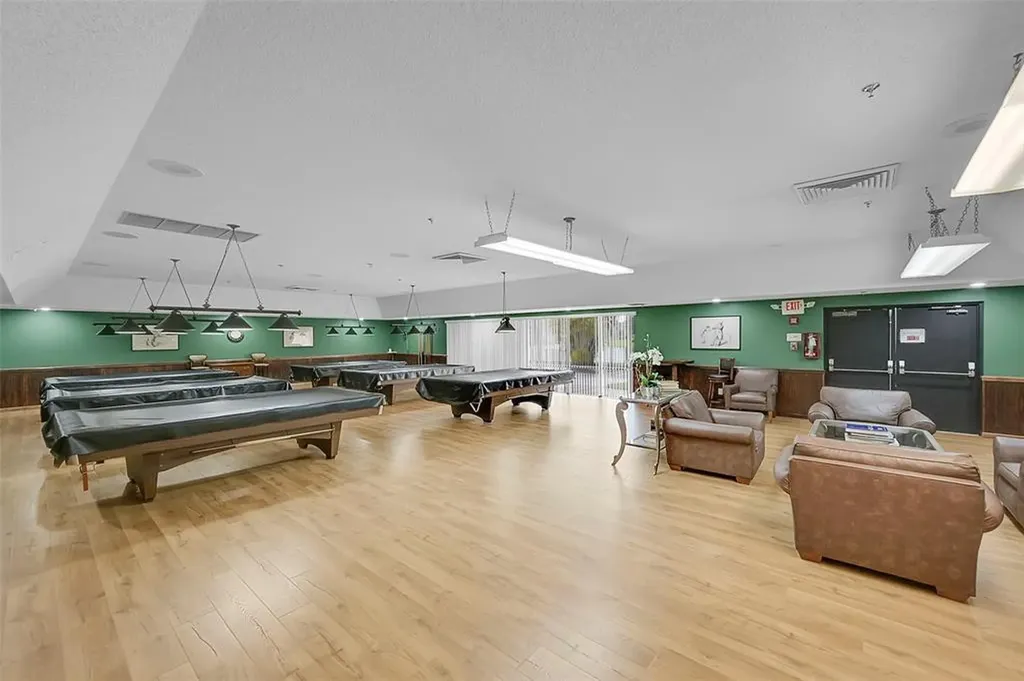 10123 Sunrise Lakes Boulevard Sunrise FL 33322