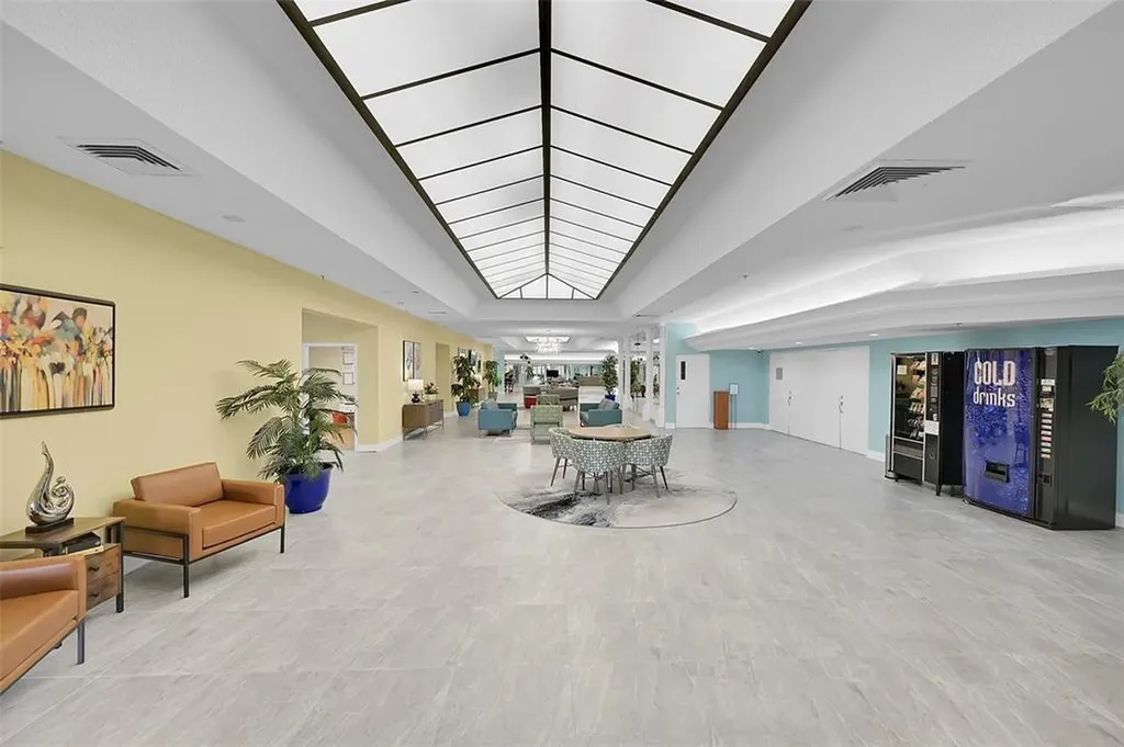 10123 Sunrise Lakes Boulevard Sunrise FL 33322