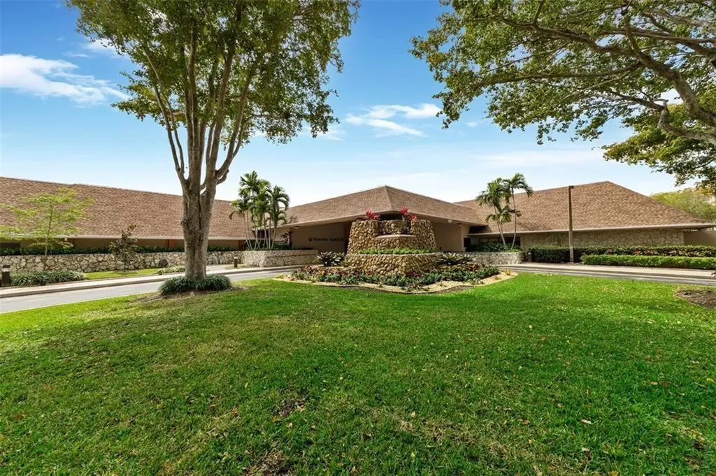 10123 Sunrise Lakes Boulevard Sunrise FL 33322
