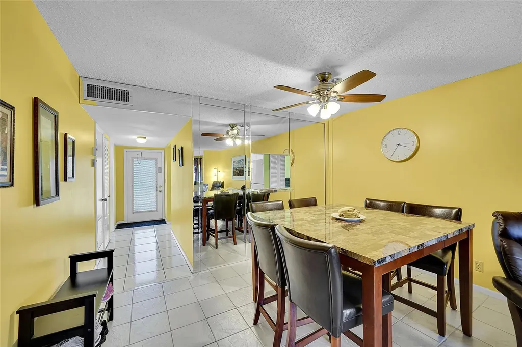10123 Sunrise Lakes Boulevard Sunrise FL 33322