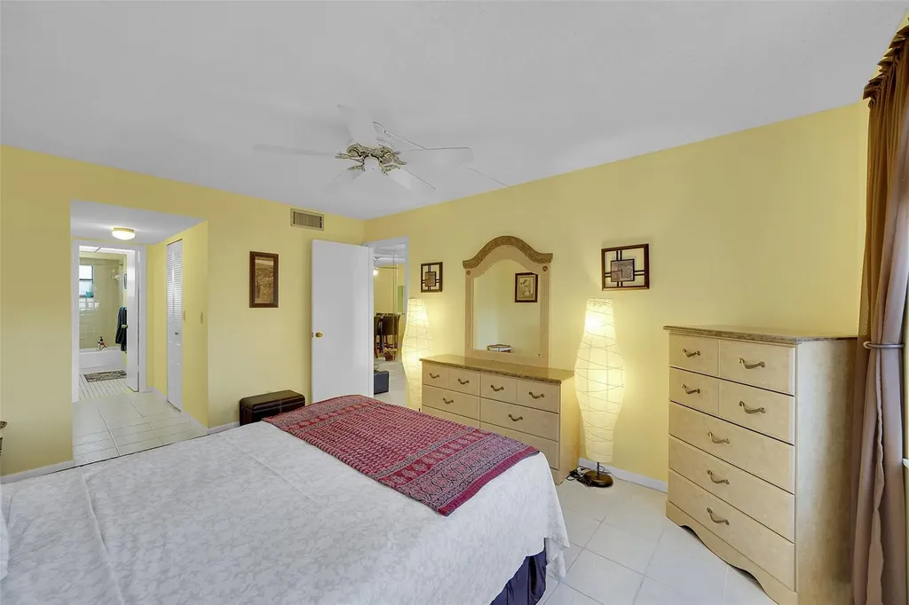 10123 Sunrise Lakes Boulevard Sunrise FL 33322