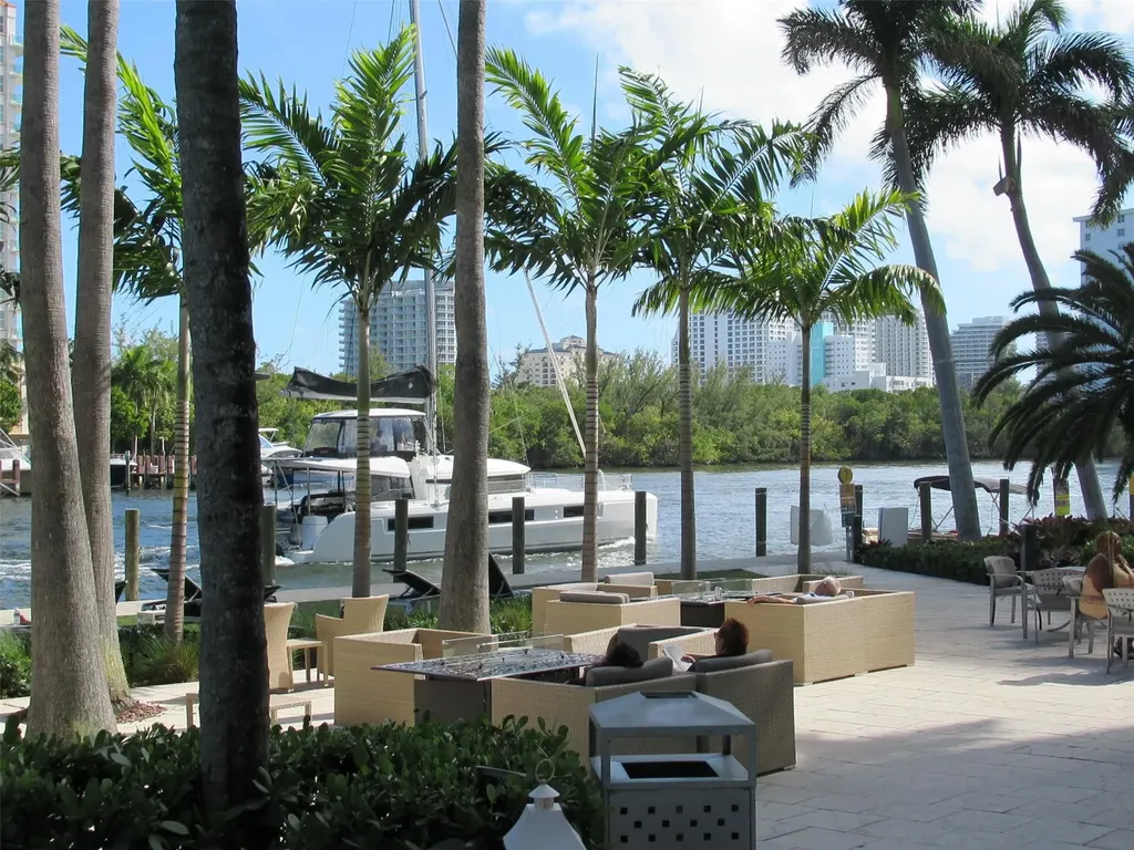 2670 E Sunrise Boulevard Fort Lauderdale FL 33304