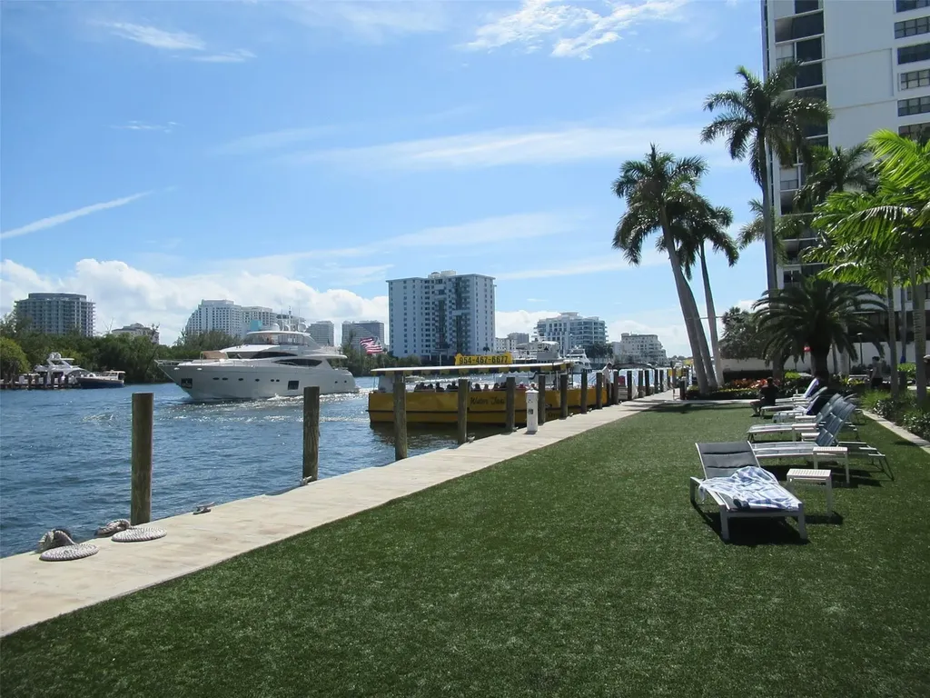 2670 E Sunrise Boulevard Fort Lauderdale FL 33304