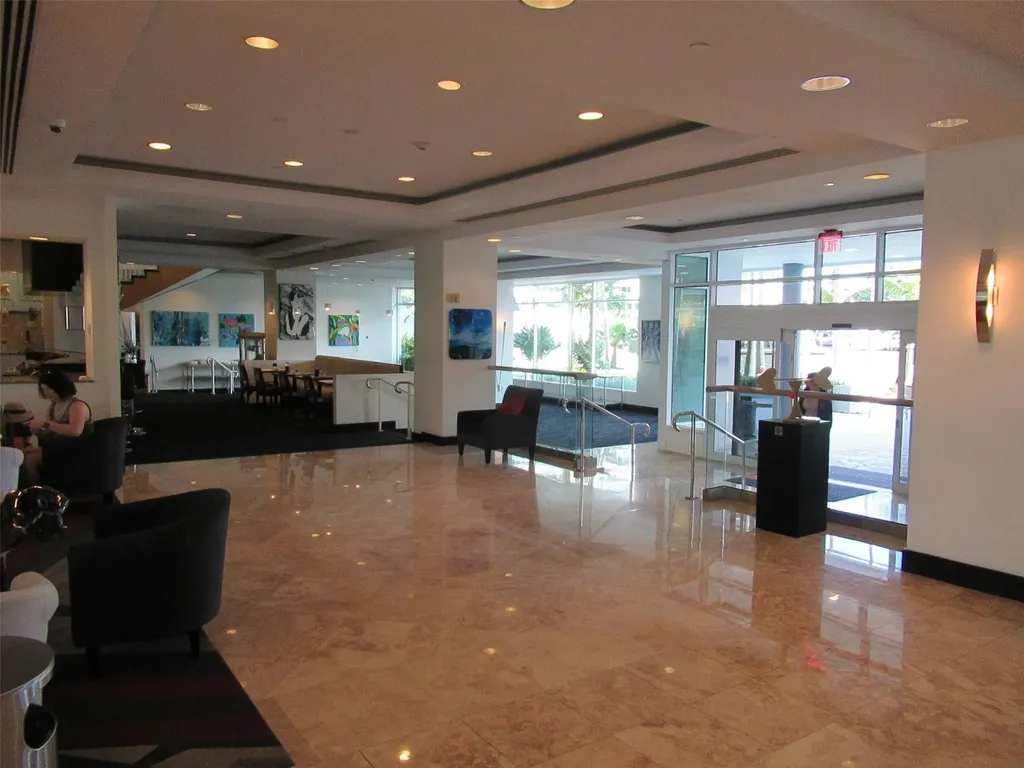 2670 E Sunrise Boulevard Fort Lauderdale FL 33304