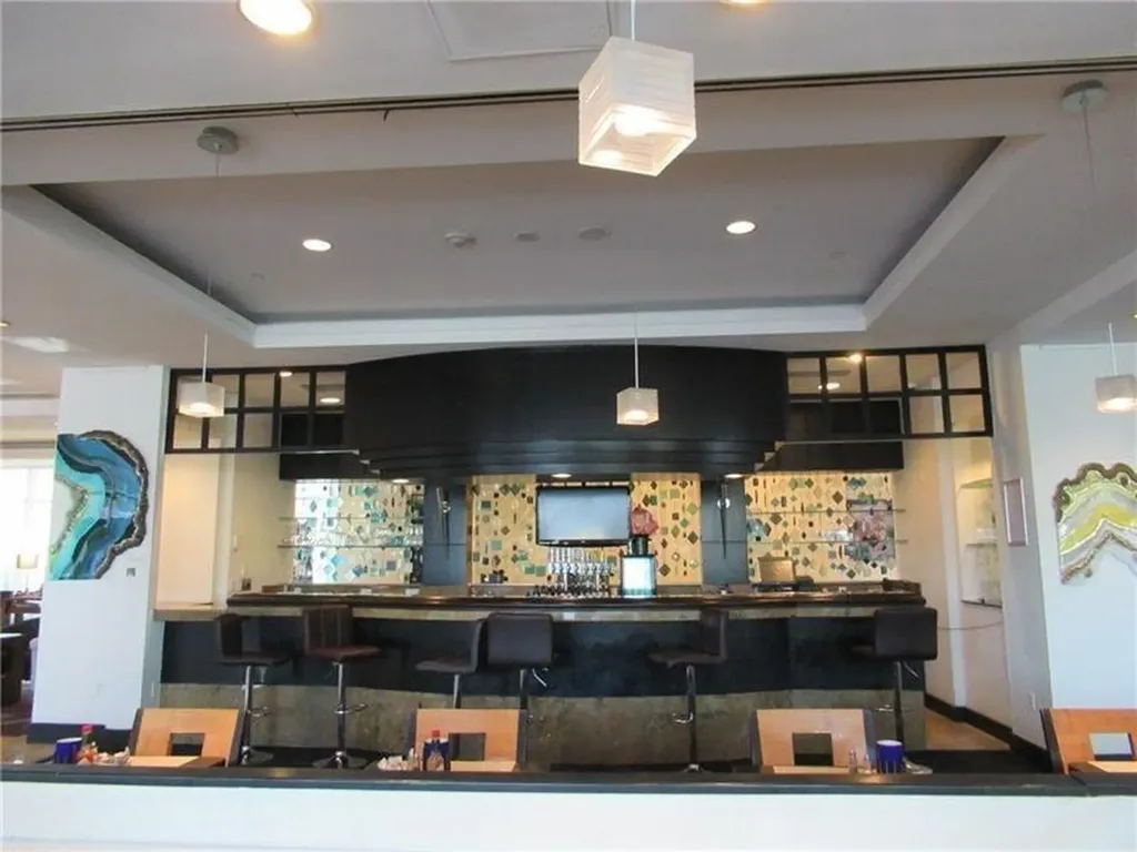2670 E Sunrise Boulevard Fort Lauderdale FL 33304
