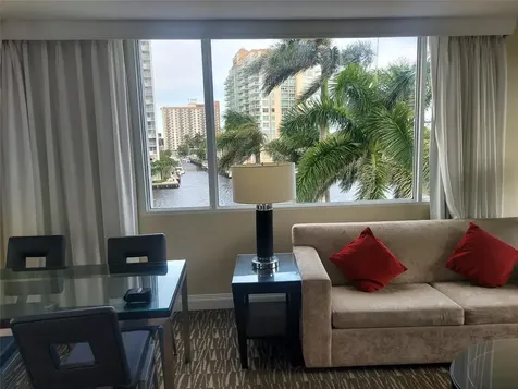 2670 E Sunrise Boulevard Fort Lauderdale FL 33304