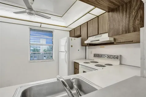 131 SE 3rd Avenue Dania Beach FL 33004