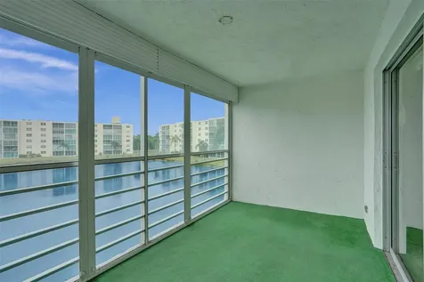 131 SE 3rd Avenue Dania Beach FL 33004