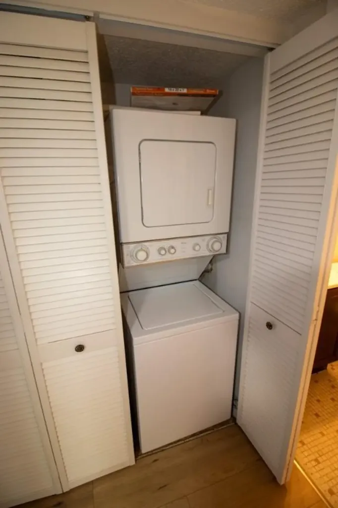 6007 Coral Lake Drive Pompano Beach FL 33063