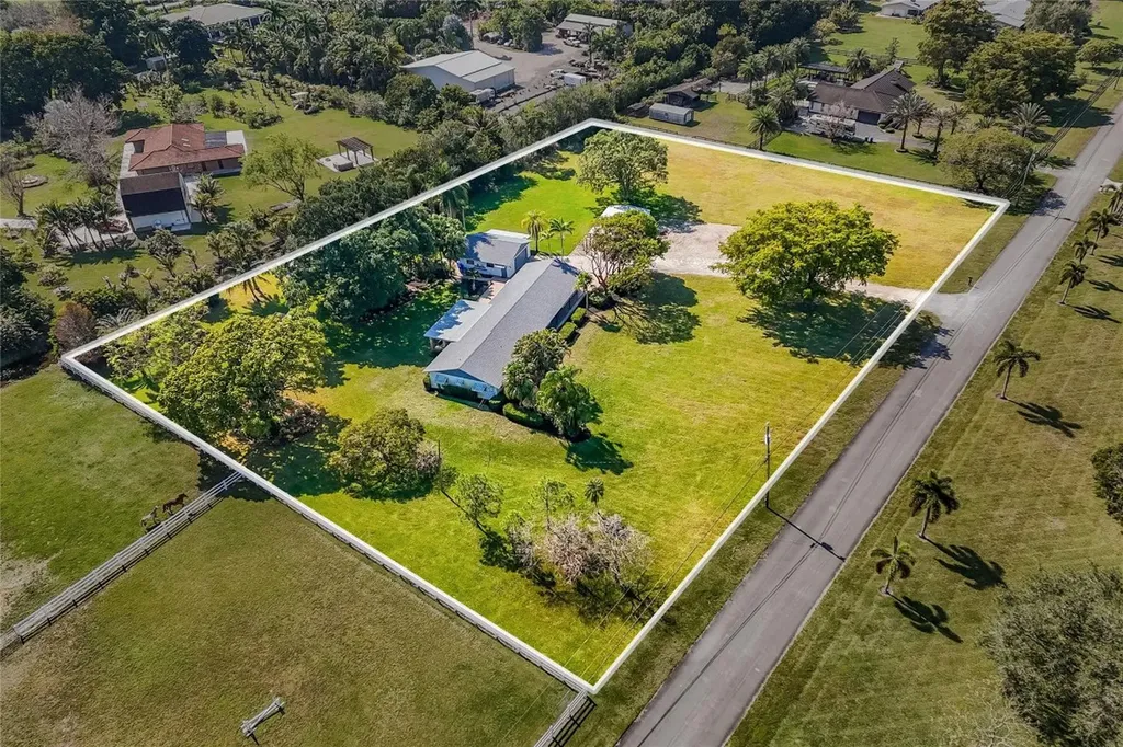 17400 SW 68th Court Southwest Ranches FL 33331